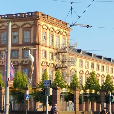 Denkmalschutz Stadthaus Zimmer 1 Im Mannheim Quadrat Exteriör bild